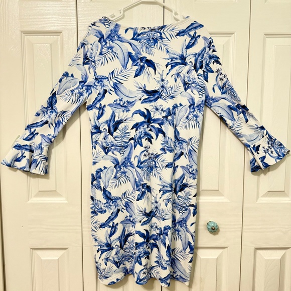 🌺 Tommy Bahama Blue & White Tropical Bell Sleeve Dress (M) - Picture 3 of 3